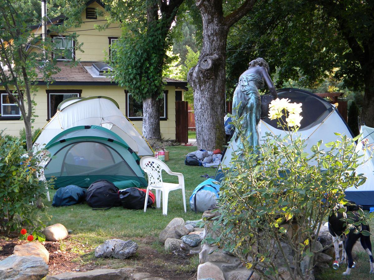 Bigfoot Rv & Cabins Park Happy Camp Exterior photo